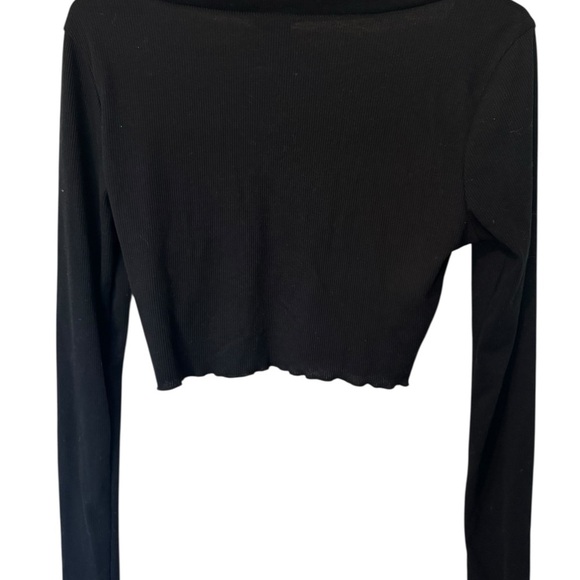 SHEIN Black Cream Buttoned Crop Blouse - Picture 2 of 2